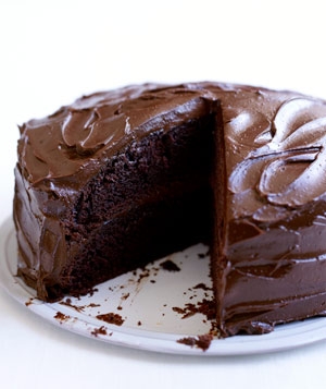 کیک شکلاتی لایه‌ای کلاسیک