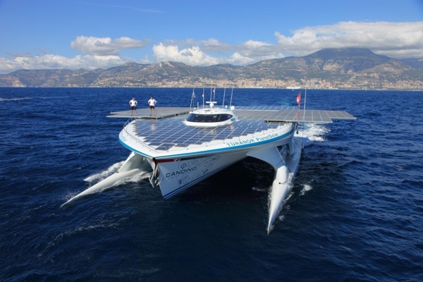 قایق خورشیدی