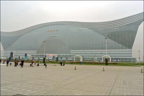 بزرگ‌ترین ساختمان دنیا در چین