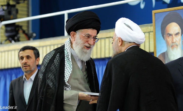 تنفیذ حکم ریاست جمهوری روحانی به دست مقام معظم رهبری
