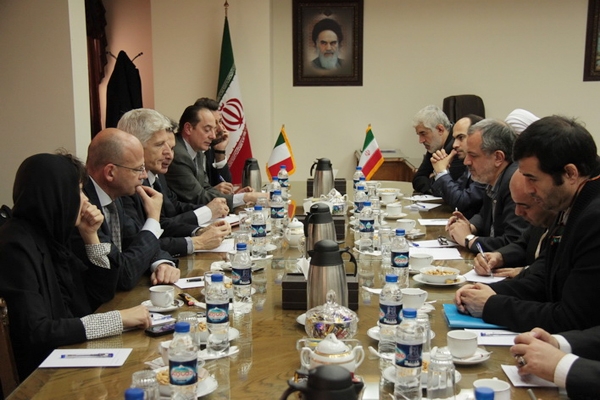 دیدار رئیس شورای اسلامی شهر تهران با وزیر میراث و فعالیت های فرهنگی و جهانگردی ایتالیا 