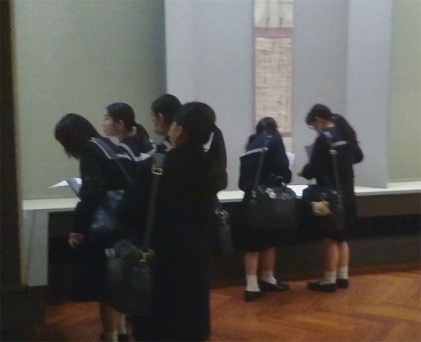موزه توکیو دانش‌آموزان