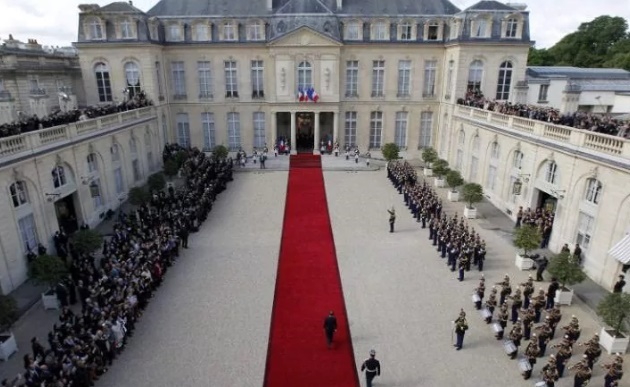 مراسم تحلیف رئیس جمهور جدید فرانسه برگزار شد