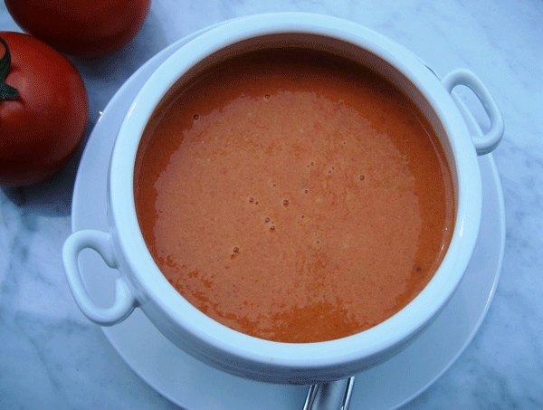 سوپ تره‌فرنگی و گوجه‌فرنگی