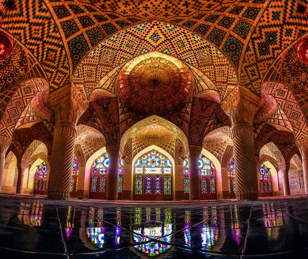 مسجد صورتی؛ نماد شکوه، عظمت و ستایش معماری ایرانی