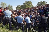  سازمان ملل: ۱۰ هزار آواره در صربستان گرفتار شده‌اند