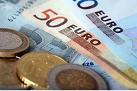 تصمیم بانک مرکزی آمریکا ارزش یورو را افزایش داد