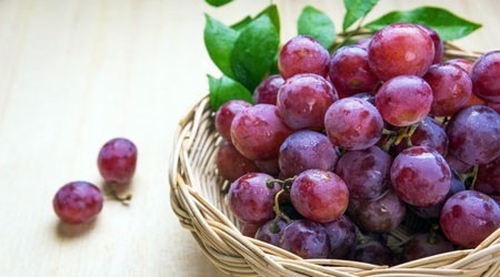 ۵ دلیل خوب برای مصرف انگور قرمز