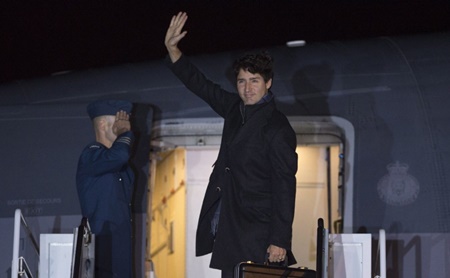 فرود اضطراری هواپیمای نخست وزیر کانادا 