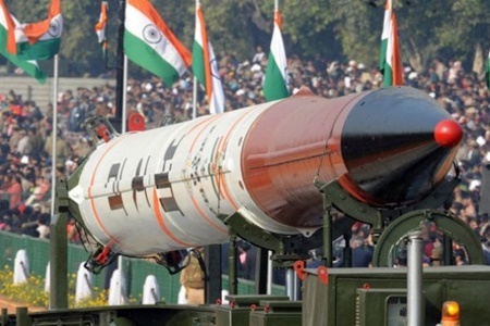 هند موشک قاره پیما اگنی۵ را با موفقیت آزمایش کرد