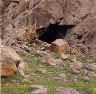کشف دو لایه باستانی مربوط به دوران پارینه سنگی میانی و نوین در کرمانشاه