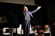 کنسرت آهنگساز و خواننده ۹۱ ساله  ایرانی 
