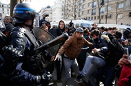 بازداشت ۸۷ نفر در تظاهرات مخالفان قانون کار در فرانسه