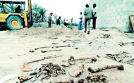 ۳ جنایتکار سعودی ۵ هندی را زنده‌به‌گور کردند