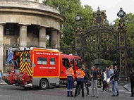 پاریس | صاعقه ناگهان به ۱۱ نفر زد