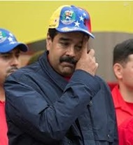 طرفداران رئیس جمهور ونزوئلا مخالفان را به تقلب در تدوین طومار علیه او متهم کردند