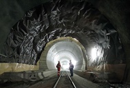 افتتاح طولانی‌ترین تونل قطار دنیا پس از ۱۷ سال