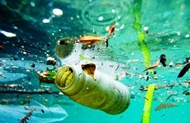 تبدیل پلاستیک‌های سرگردان در اقیانوس به سوخت مایع 