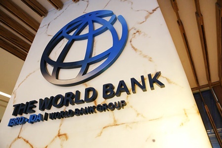گزارش بانک جهانی: نرخ تورم در ایران کاهش یافت | پیش‌بینی رشد اقتصادی ۵.۲ درصدی