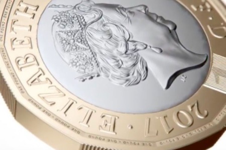 سکه‌های قدیمی یک پوندی در سال ۲۰۱۷ فاقد اعتبار می‌شوند