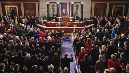 ادای سوگند صد و پانزدهمین کنگره آمریکا در فضایی متشنج