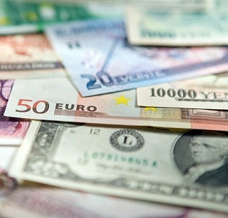دوشنبه ۲۰ دی | دلار بانکی ثابت ماند، کاهش ارزش یورو و پوند