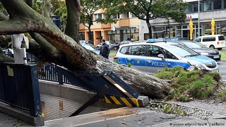 توفان شدید در آلمان دست‌کم هفت قربانی گرفت