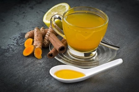 آشنایی با ۹ خاصیت چای زردچوبه برای سلامتی