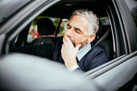 نکته بهداشتی: نشانه‌های خواب‌آلودگی در رانندگی