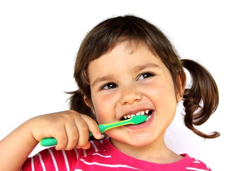 نکته بهداشتی: فلوراید برای دندان کودکان