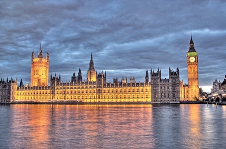 درون پاتوق‌های پارلمان بریتانیا چه می‌گذرد؟