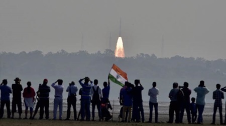 هند در پرتاب ماهواره‌ها با یک موشک رکوردشکنی کرد