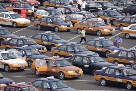 تاکسی‌های چین الکتریکی می‌شوند