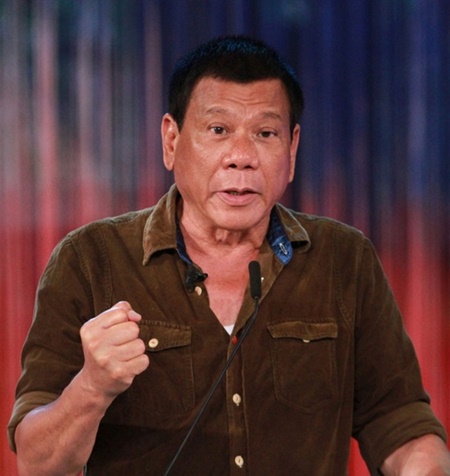 تصمیم دوترته برای اعمال منع آمد و شد در فیلیپین