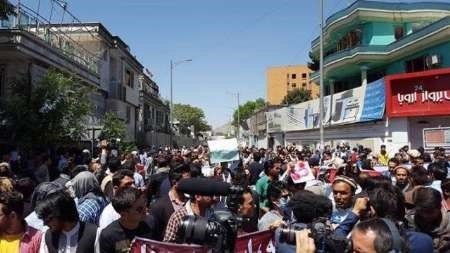  تظاهرات اعتراض آمیز مردم در کابل به درگیری با پلیس انجامید