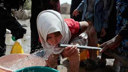 وبا در یمن تابه‌حال حدود ۴۰۰۰۰۰ نفر را مبتلا کرده است