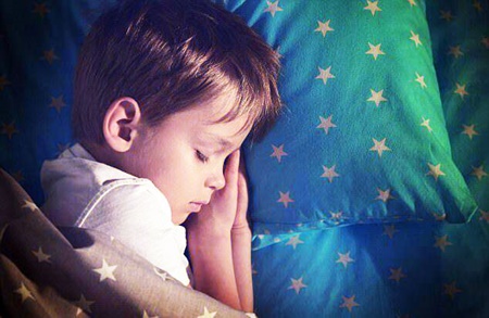بیماری که با کم خوابی به سراغ فرزندتان می‌آید
