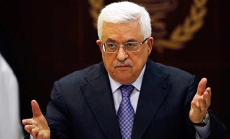 محمود عباس: کاخ سفید در آشوب است