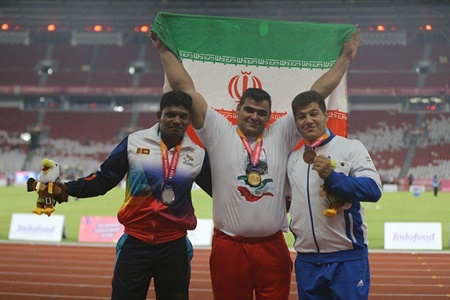 محمدیان با رکوردشکنی طلای پرتاب وزنه مردان را بر گردن آویخت/ سیفی‌پور سوم شد