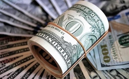 بانک‌ها دلار را چند می‌خرند؟ | اختلاف ۳۵۰۰ تومان ارز مسافرتی با بازار آزاد
