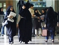 تمام زنان ۱۸ تا ۵۰ سال می‌توانند خود را بیمه کنند