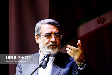 رحمانی فضلی: شاهد سیر نزولی قیمت ارز و سکه خواهیم بود
