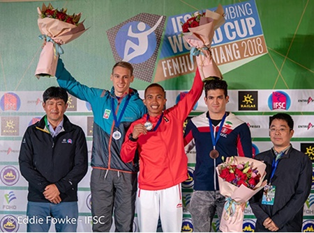 مدال برنز مسابقات جهانی سنگ‌نوردی بر گردن رضا علیپور