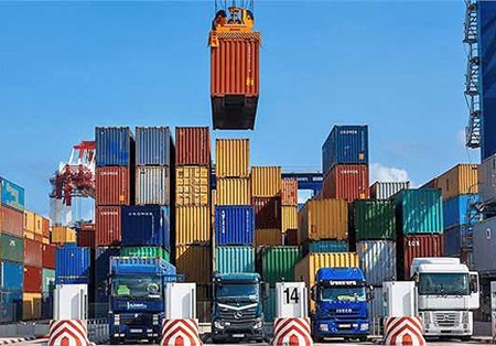 صادرات کالاهای وارداتی با ارز ۴۲۰۰ تومانی ممنوع شد