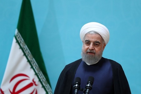 حضور مهرانه روحانی در دانشگاه تهران