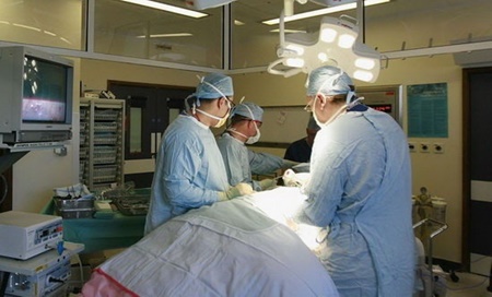 تاخیر در انجام جراحی‌های ضروری در بیمارستان‌های انگلیس