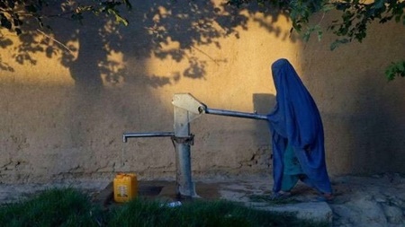 خشکسالی ۵۰۰ هزار کودک افغان را تهدید می‌کند 