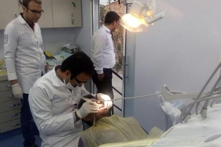 ۸۰ کلینیک سیار دندانپزشکی در مناطق محروم کشور فعال است