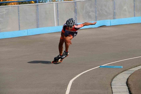 مسابقات اسکیت سرعت دستجات آزاد کشوری پسران نوجوان برگزار شد