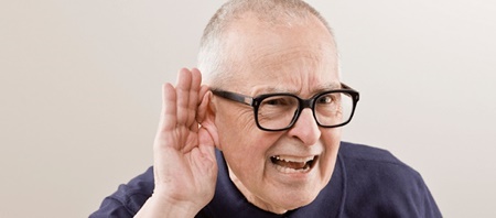 آشنایی با شیوه‌های بازشناسی اختلال شنوایی سالمندان